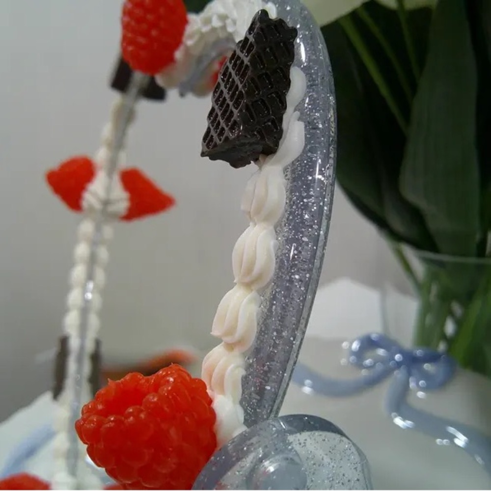 Magnifying Choclate Raspberry Mirror - Picture 3 of 4